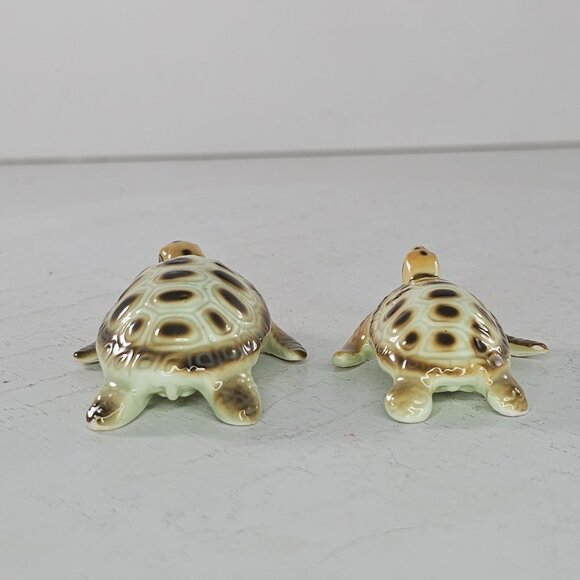 Vintage Bone China Taiwan Sea Turtle Miniature Figurine Mom Baby - Picture 6 of 10